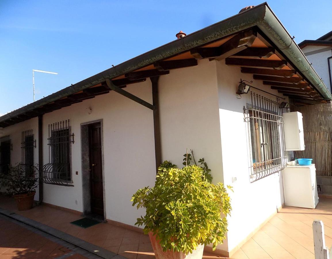 Casa Nuccia Gentili David Aparthotel Marina di Massa Kültér fotó